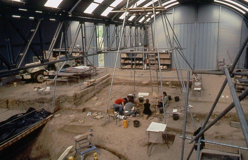 un chantier de fouilles